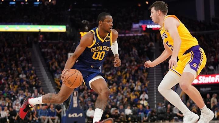 九游娱乐官网-阿里纳斯：勇士搞砸了库明加的价值，他换不回里夫斯这样的球员