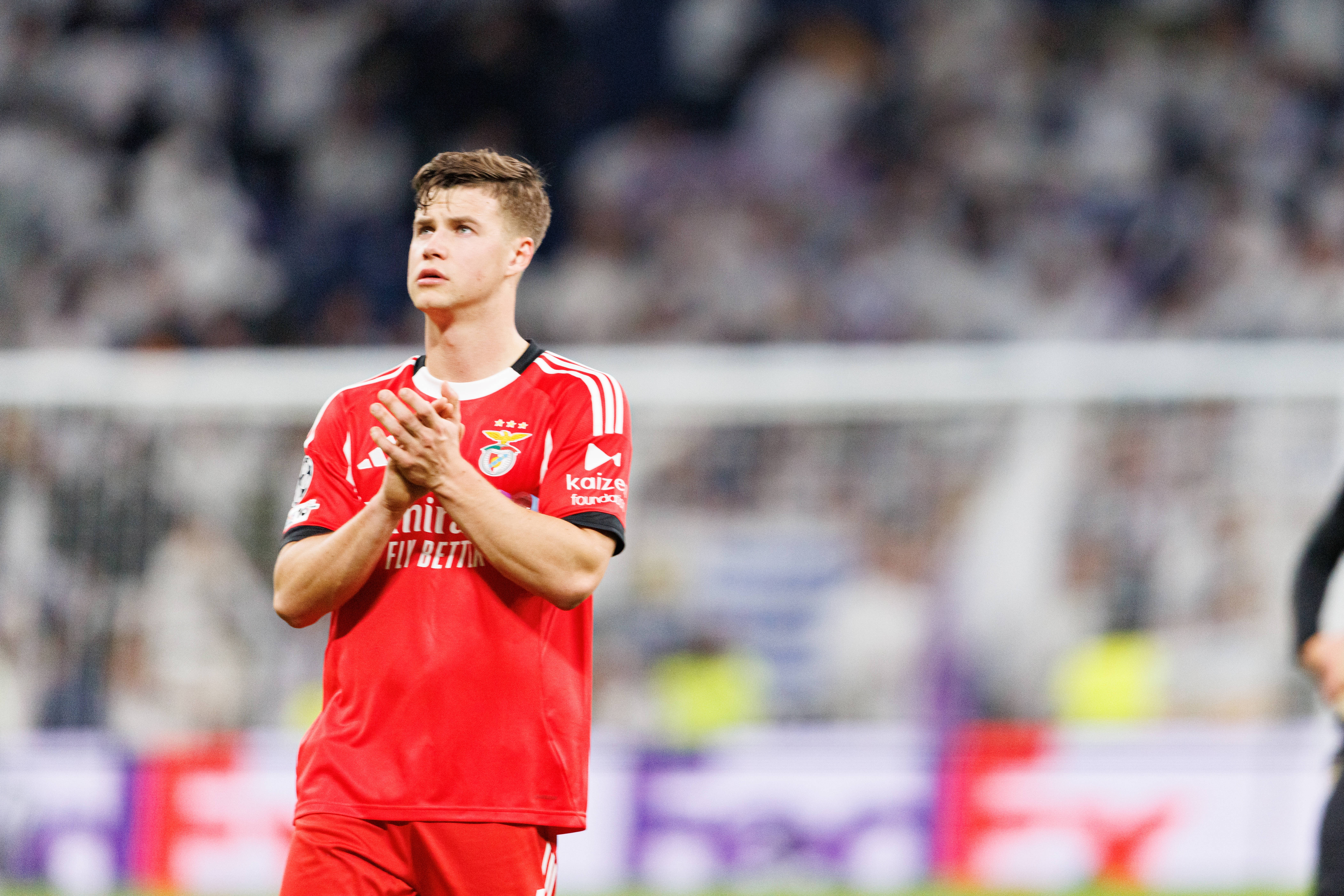 九游娱乐app-葡媒：曼联球探多次考察本菲卡左后卫达尔，考虑夏窗报价